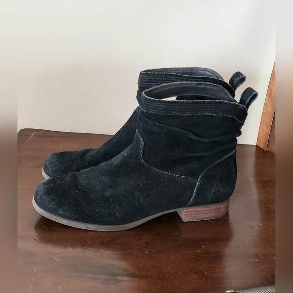 Koolaburra by UGG Lorelei Slouch Boot in Black Suede Size 7.5 - Picture 2 of 11